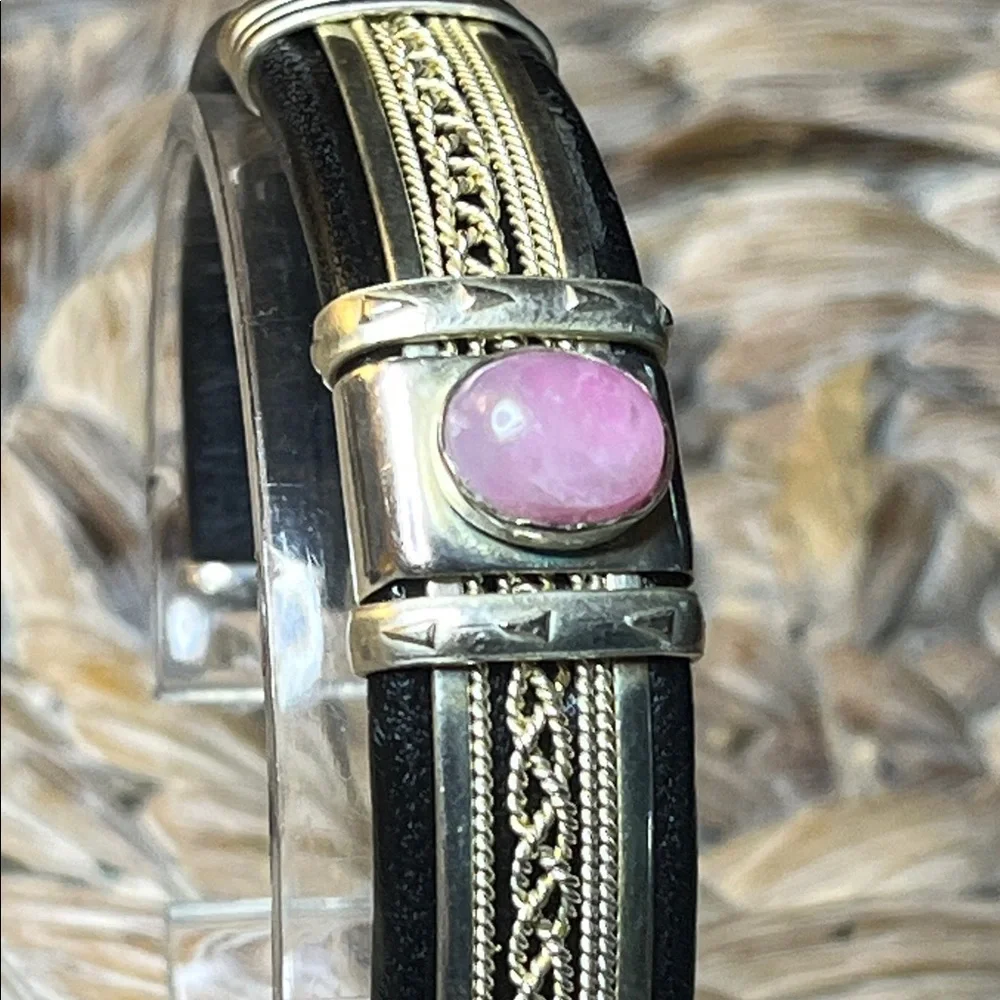 Silver and Black Leather Bracelet with‎ Pink Stone